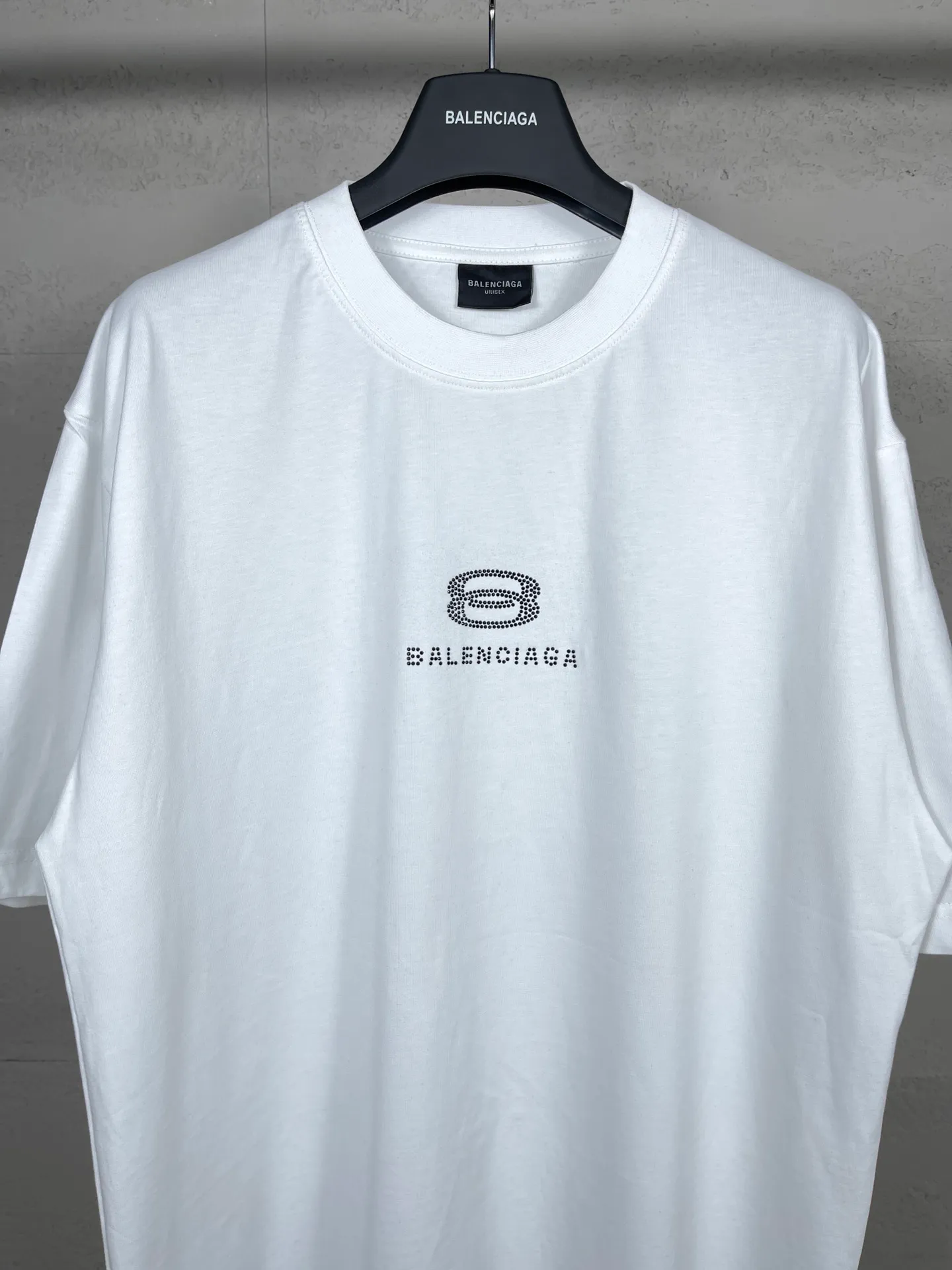 【 . Quality】BALENCI*GA/ BALENCI*GA#New Arrival， Classic LOGO T . ZP . 260 ， . . . . Color Change。 。 ， ， 。 。 。 . OS . Same Style ：BL 223355 ：Black.White Size：XS L